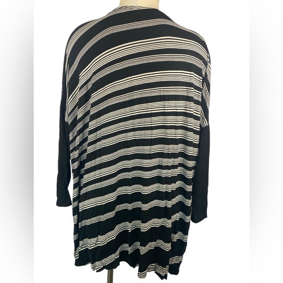 J. Jill Wearever Collection Long Sleeve T Shirt Women’s Medium - Picture 2 of 5